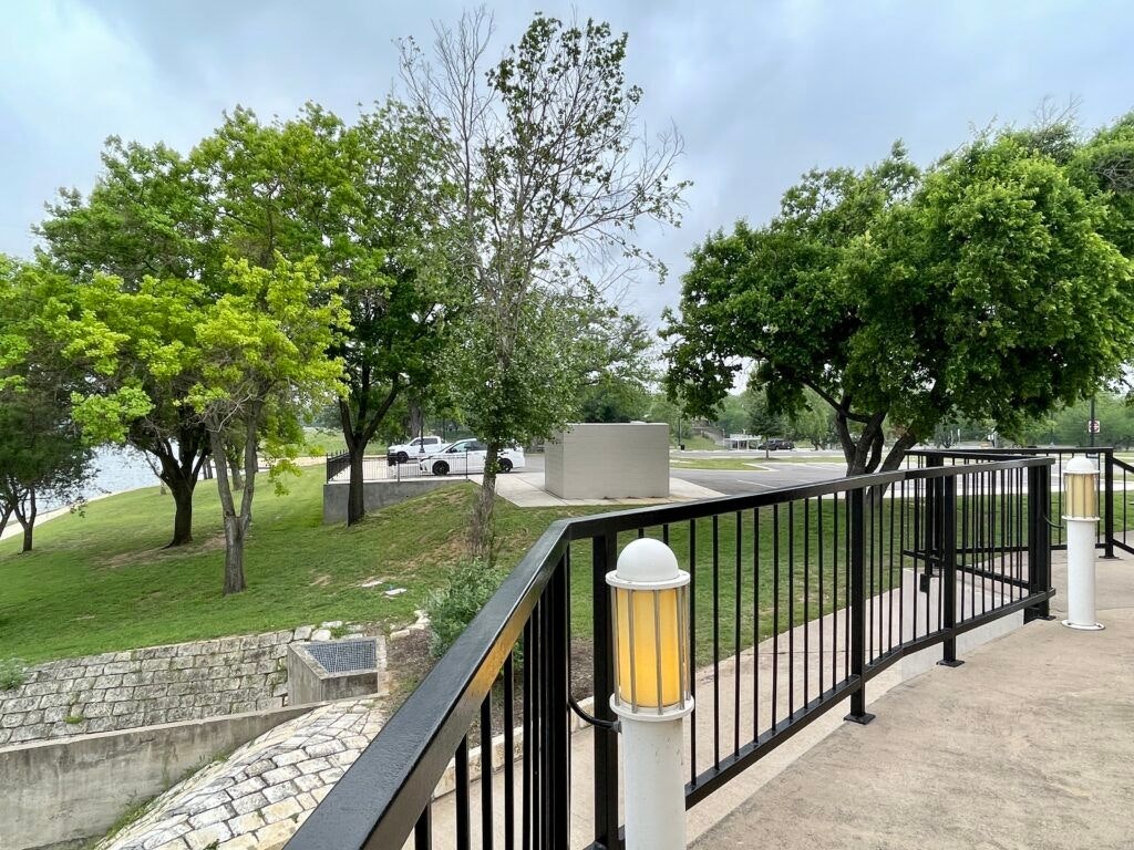 lakeside-pavilion-002