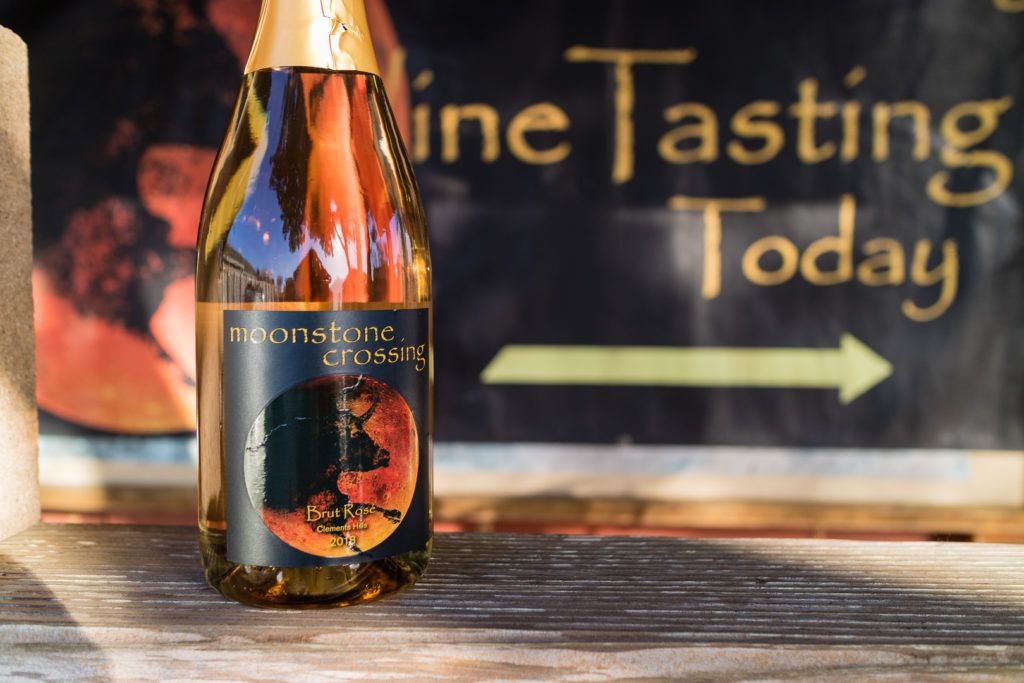 moonstone-crossing-tasting-room-015