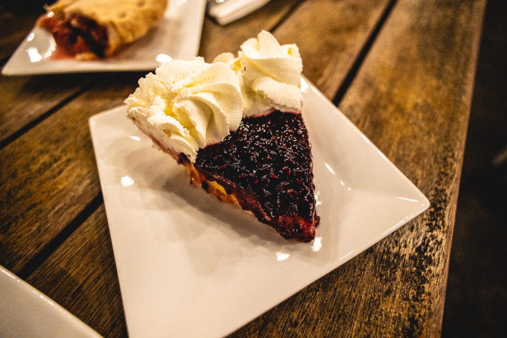 slice-of-humboldt-pie-and-local-cider-bar-010