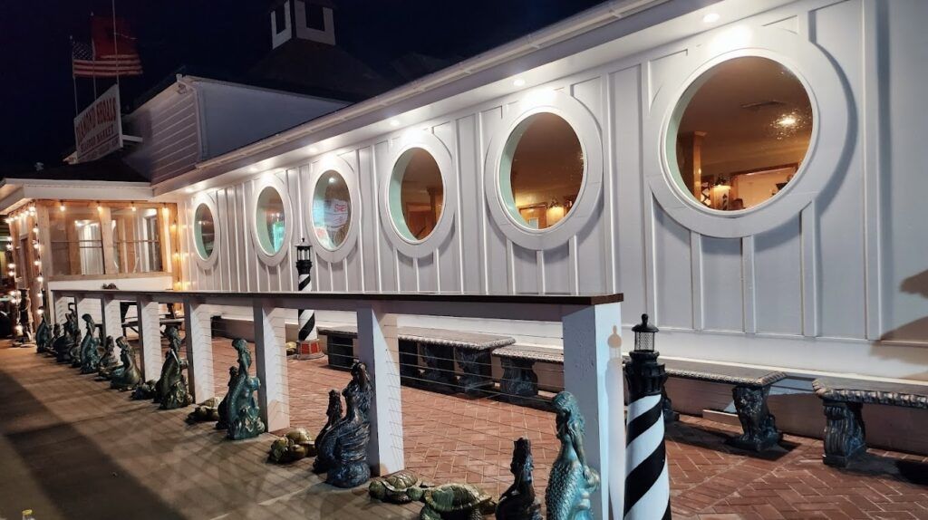 Diamond Shoals Restaurant & Sushi Bar