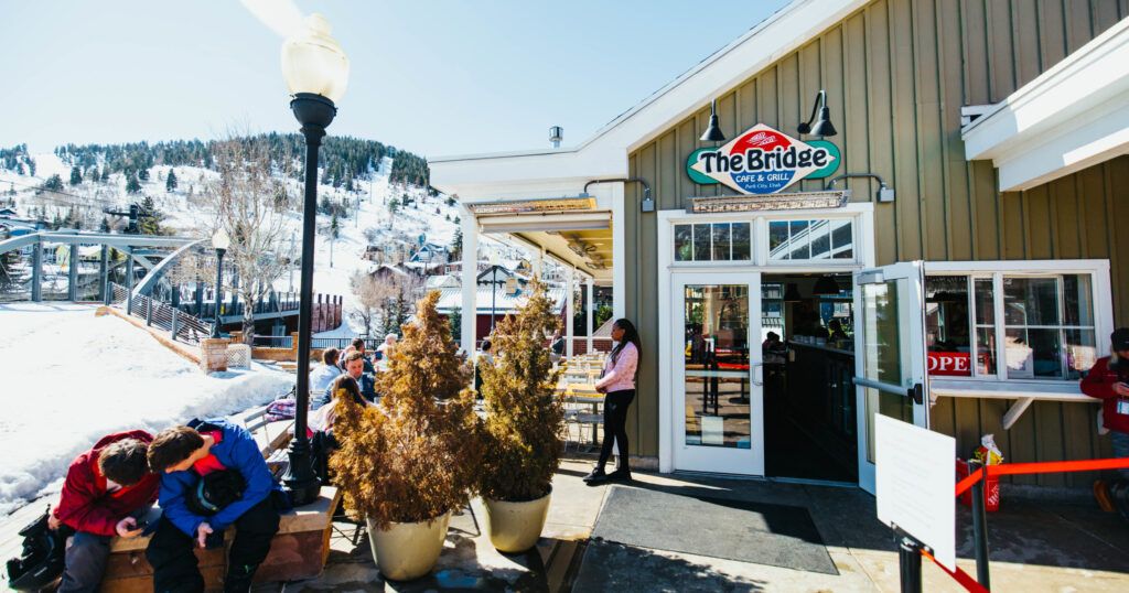 The Bridge Cafe and Grill