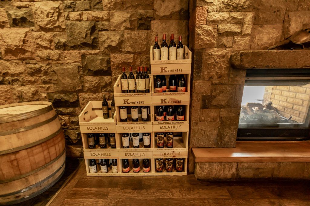 village-bar-and-grill-006