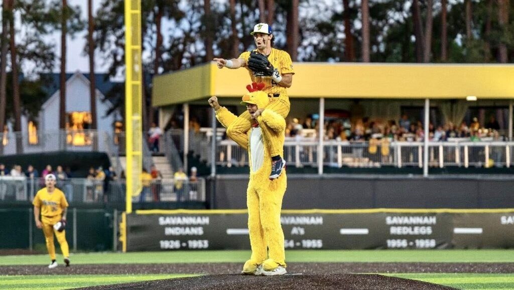 savannah-bananas-004