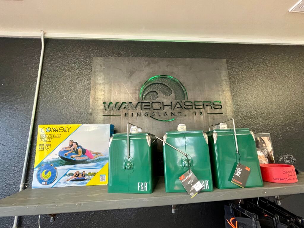 wave-chasers-boat-rentals-010