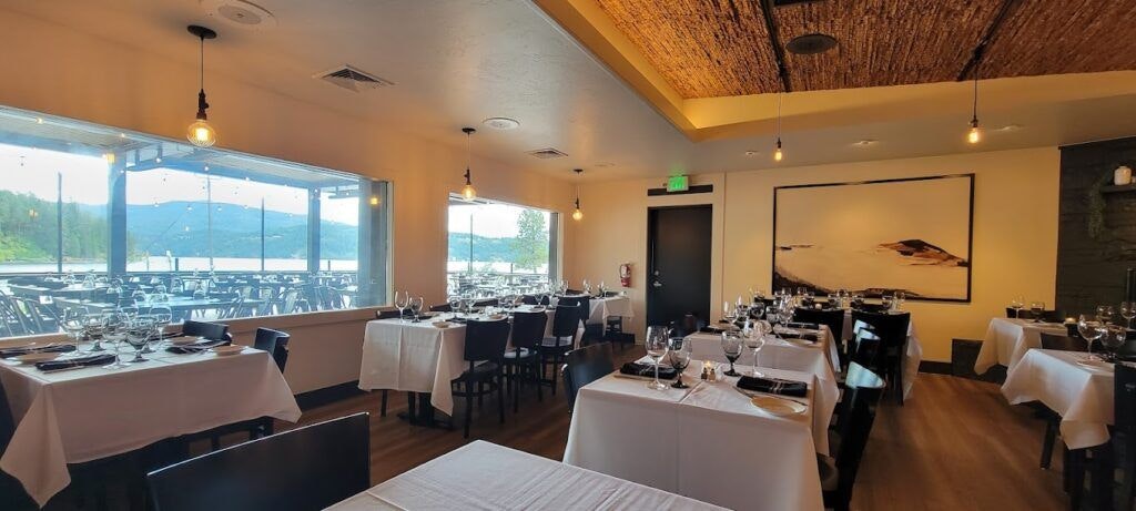 tony-s-on-the-lake-001