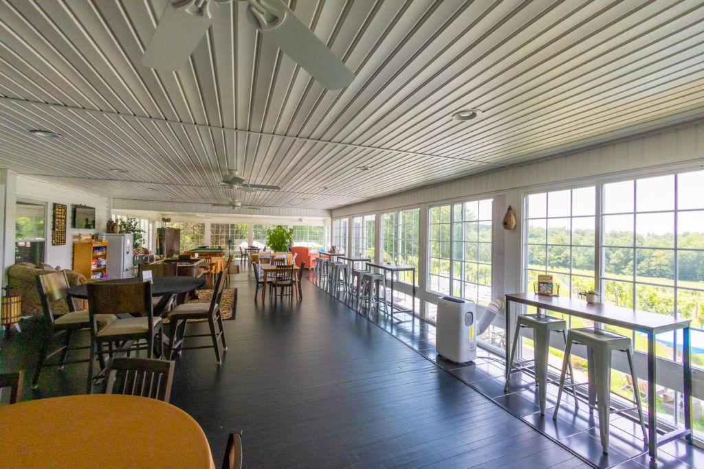 fables-and-feathers-winery-019