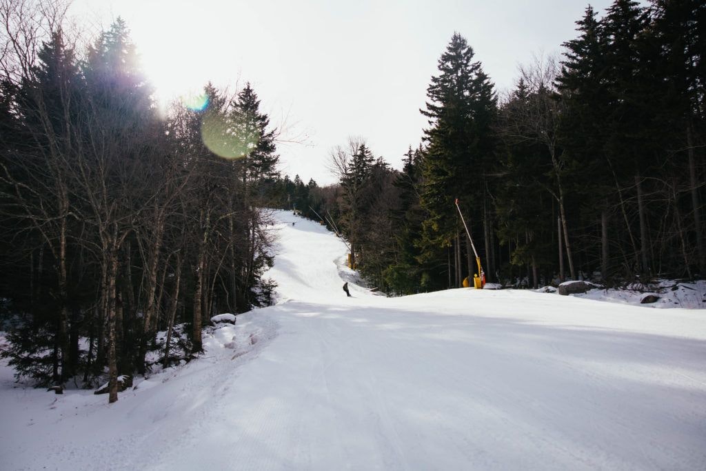 skiing-and-snowboarding-on-snowshoe-mountain-017