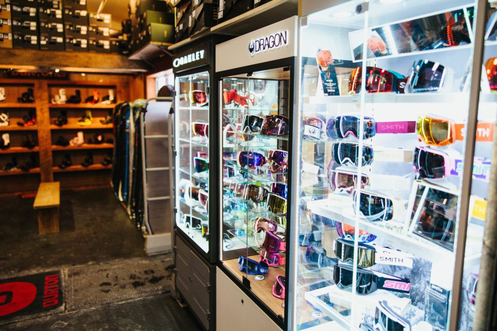 elk-river-snowboard-and-ski-rentals-009