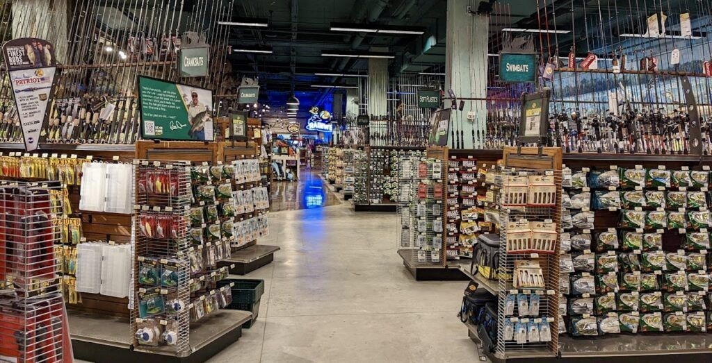 bass-pro-shops-at-the-pyramid-003