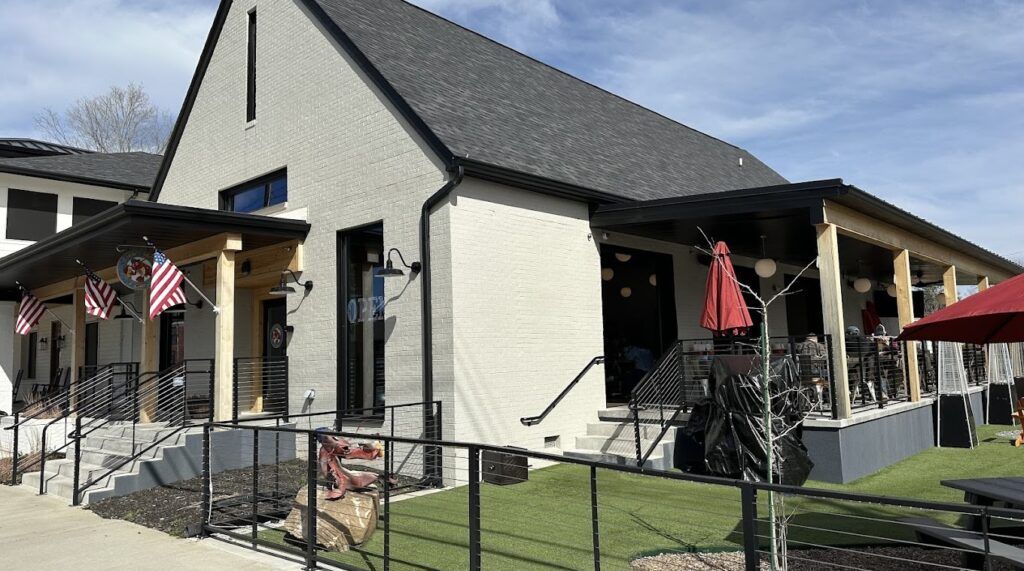 Pinchy's Lobster + Rawbar