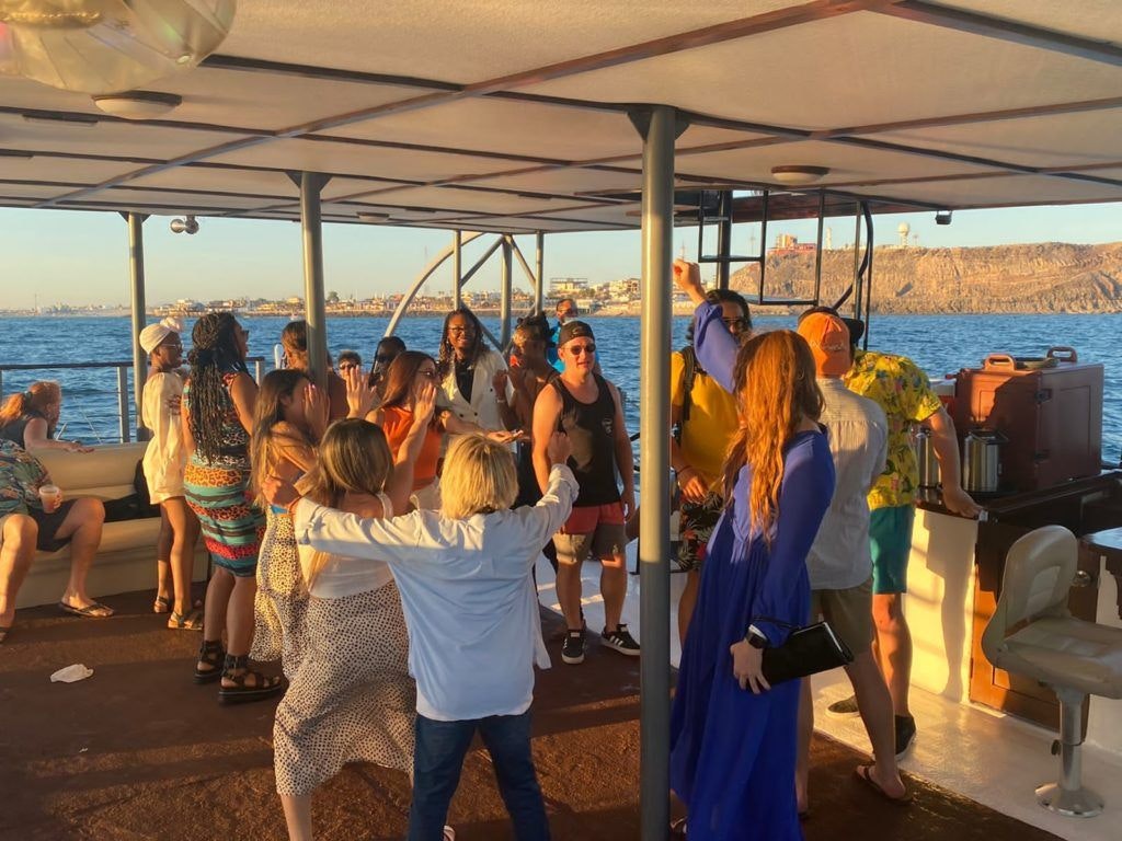 senorita-rita-sunset-cruise-031