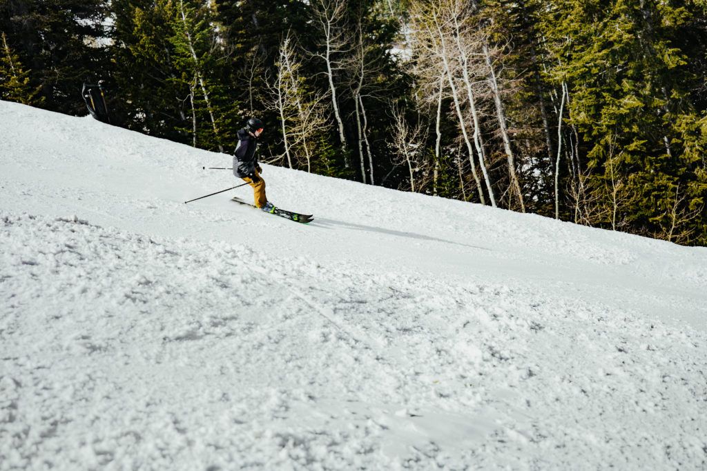 skiing-and-snowboarding-014