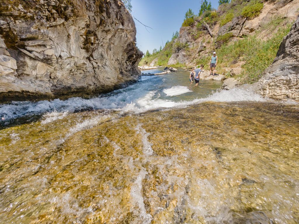 natural-water-slides-hike-and-paulina-plunge-tour-010