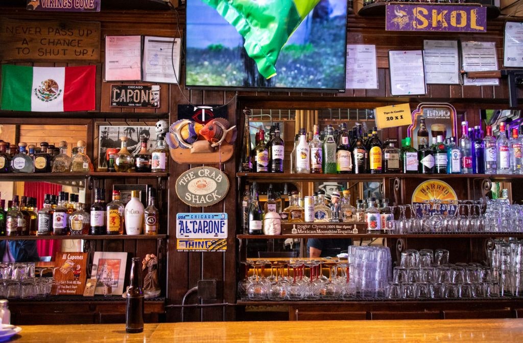 al-capone-s-seafood-and-pizzeria-002