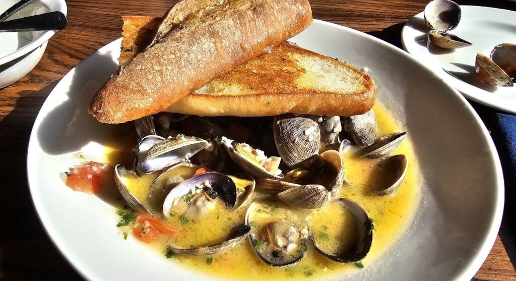 the-wayfarer-restaurant-and-lounge-002