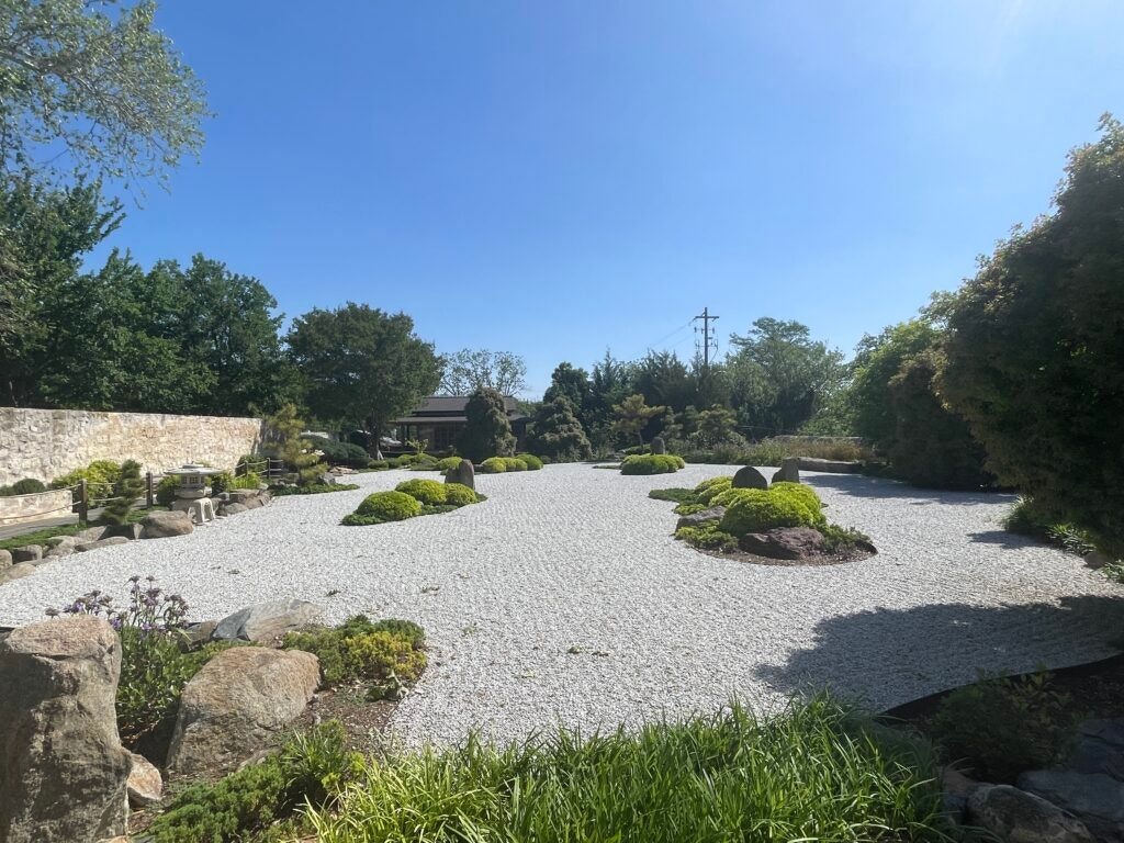 japanese-garden-of-peace-012