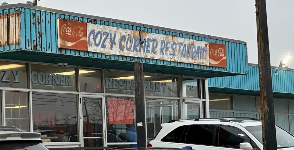 cozy-corner-restaurant-003