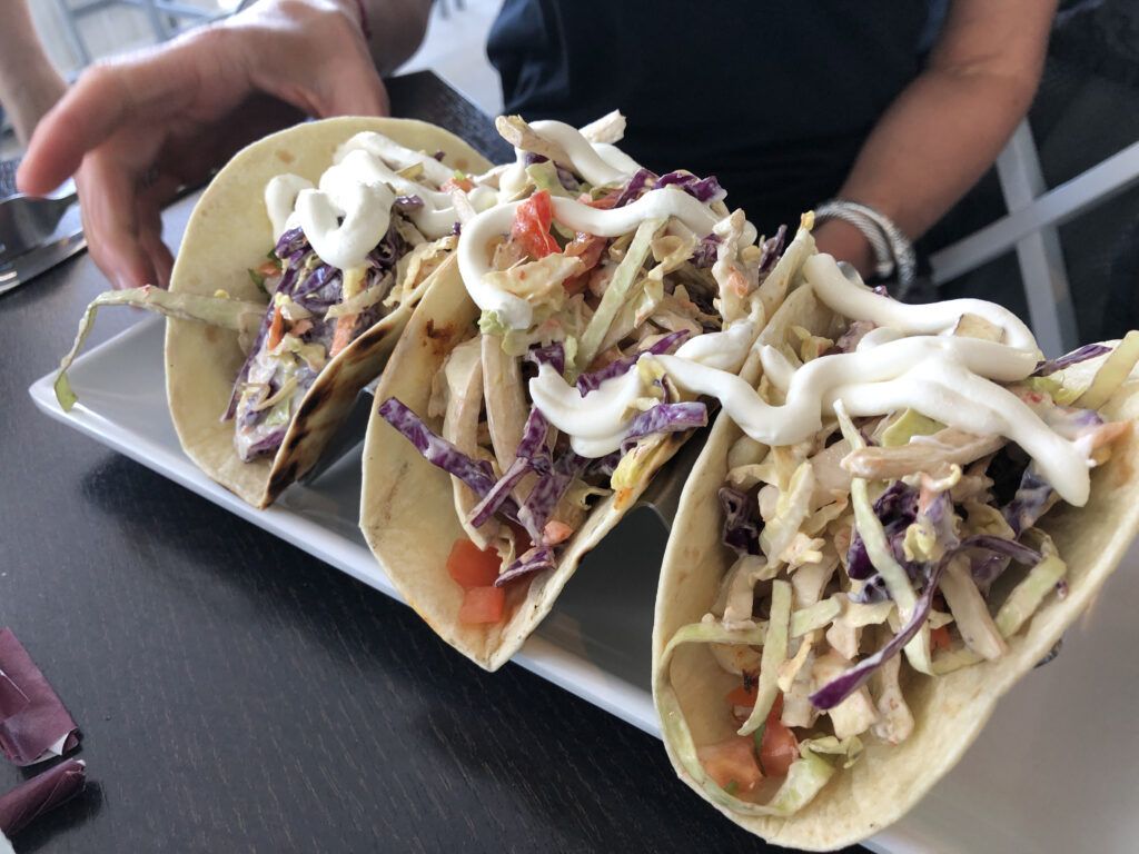 boathouse-lakeside-bar-and-grill-003