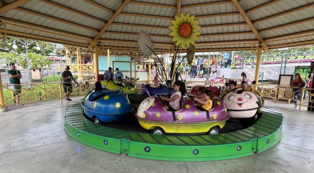 parque-de-diversiones-002