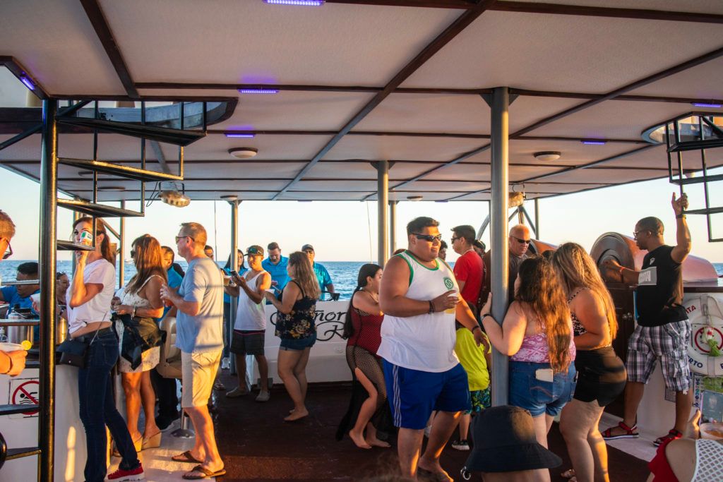 senorita-rita-sunset-cruise-020