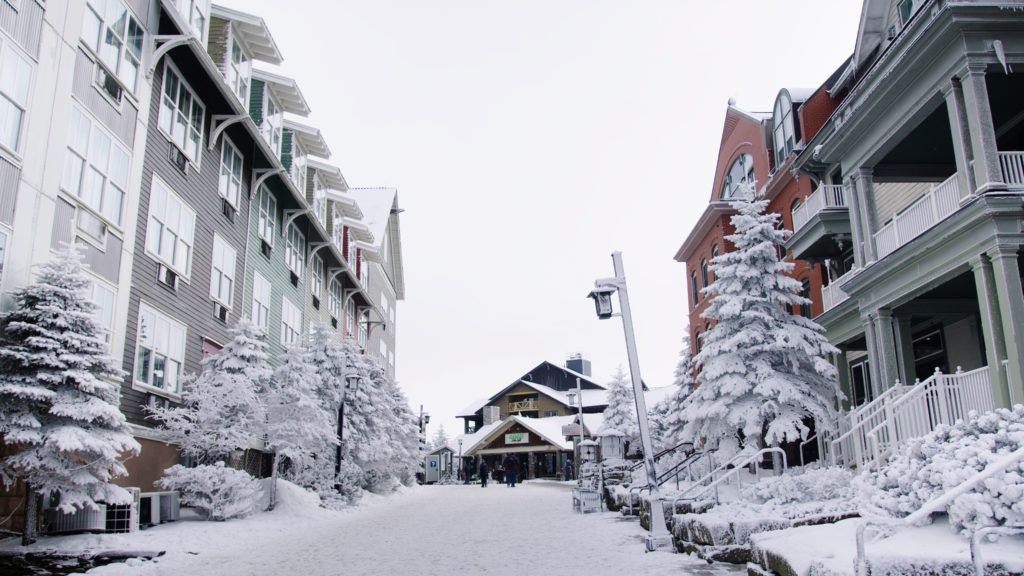 snowshoe-village-016