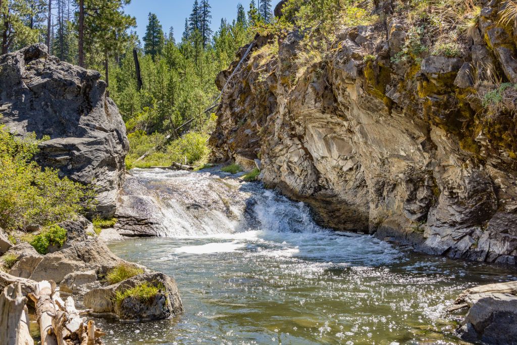 natural-water-slides-hike-and-paulina-plunge-tour-025