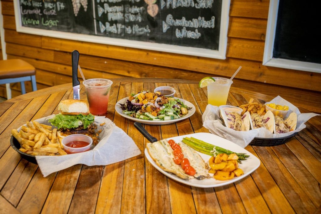 mango-s-bar-and-grill-011