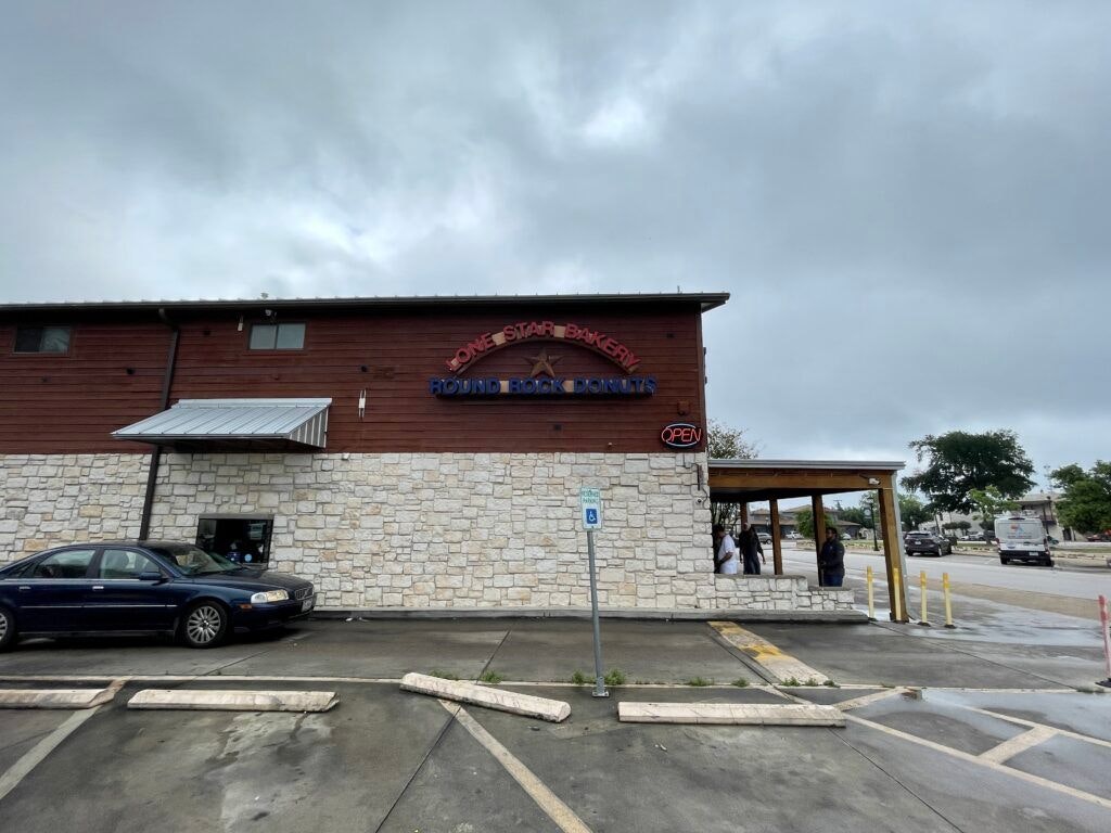 round-rock-donuts-010