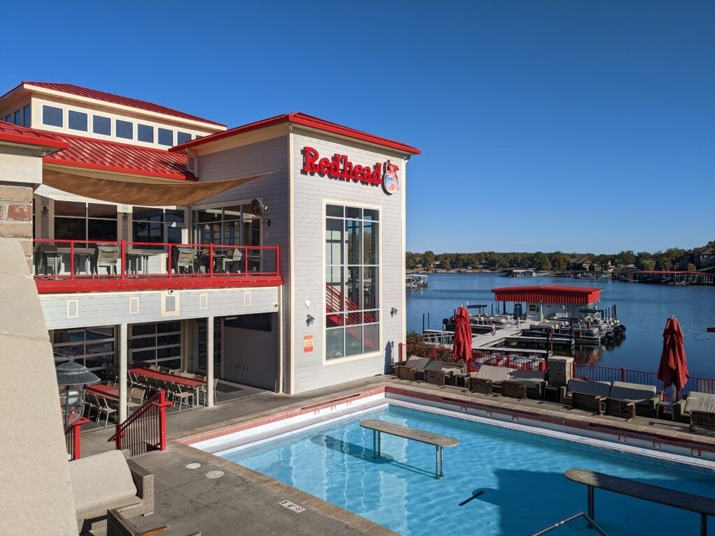 redhead-lakeside-grill-001