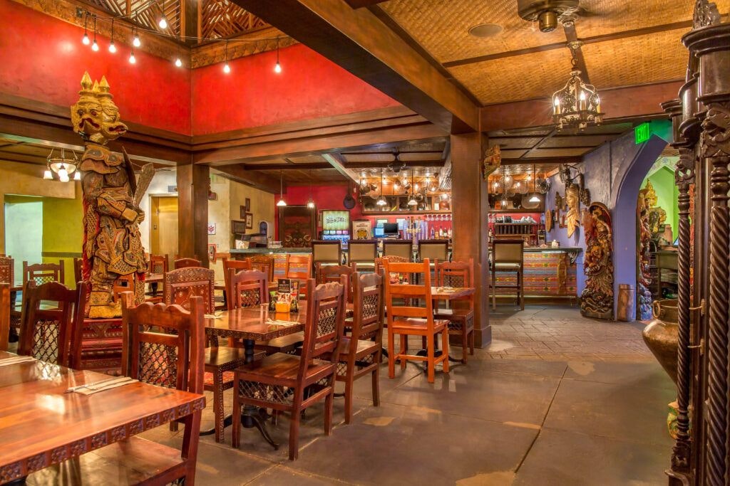 yak-and-yeti-restaurant-001