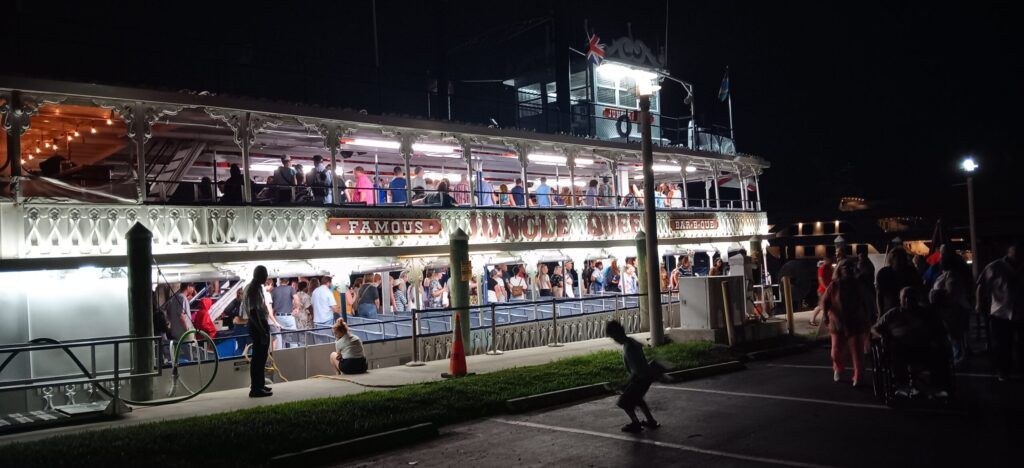 jungle-queen-riverboat-004