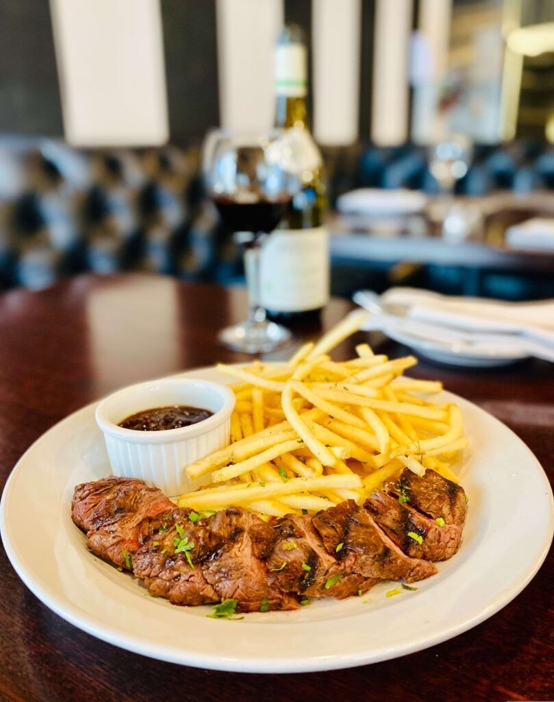 ohlala-french-bistro-002