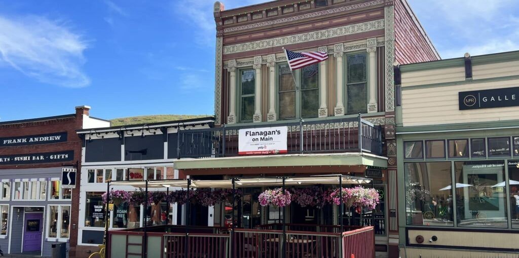 flanagan-s-on-main-001