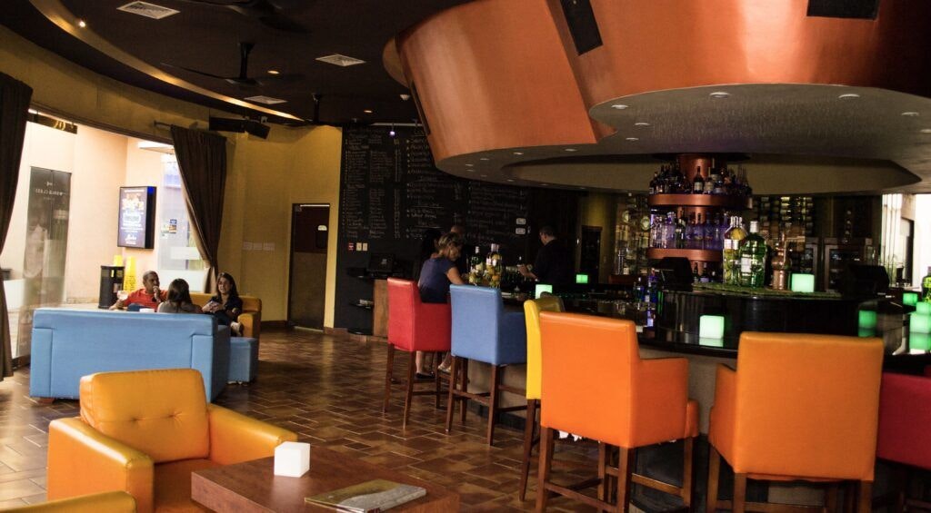 fusion-restaurant-wine-and-piano-bar-001