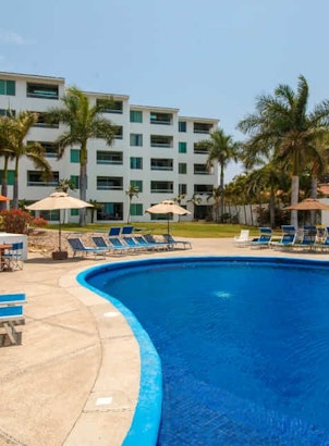 Colibri Condominiums