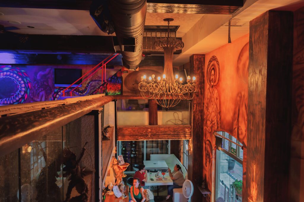 emiliano-s-sport-bar-021