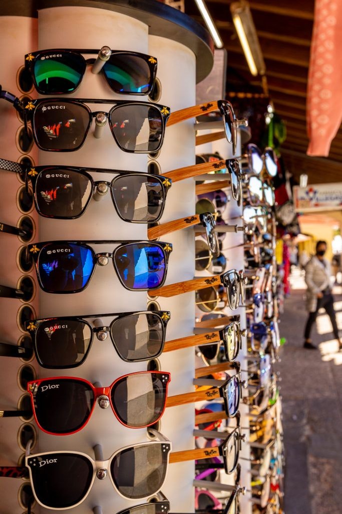 old-port-port-and-shopping-district-017