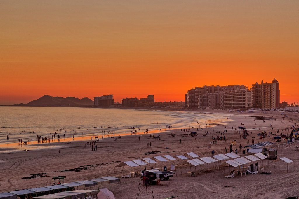 old-port-port-and-shopping-district-003