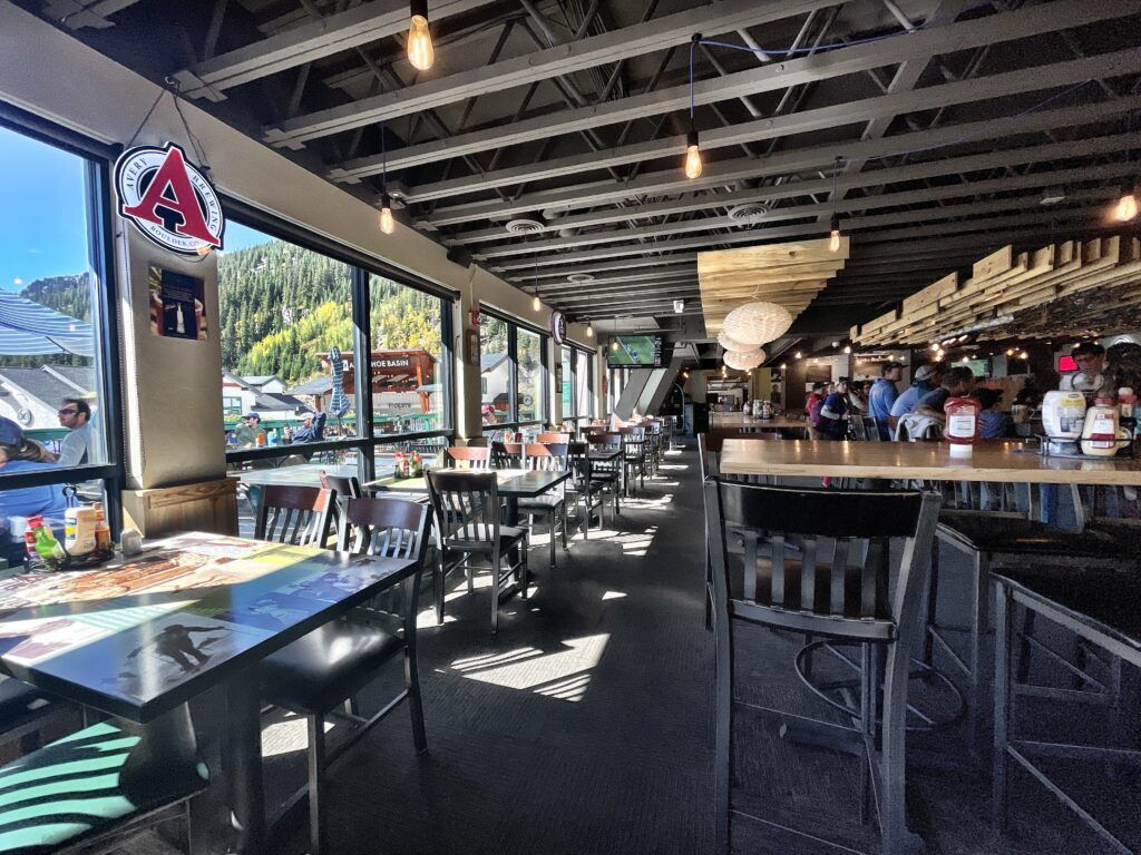 6th-alley-bar-and-grill-004