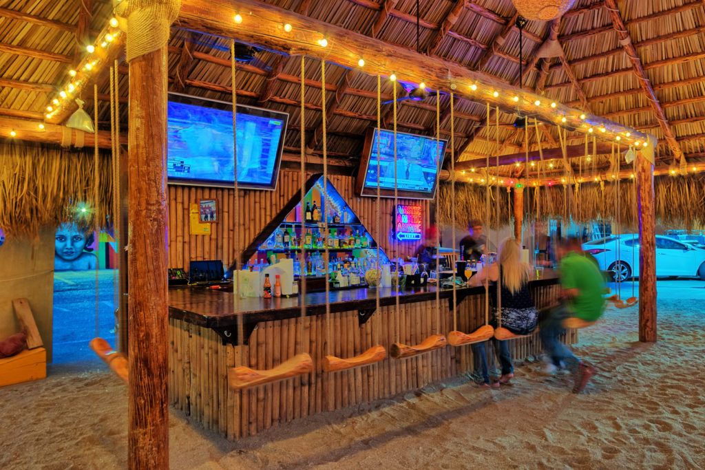 manny-s-beach-club-003