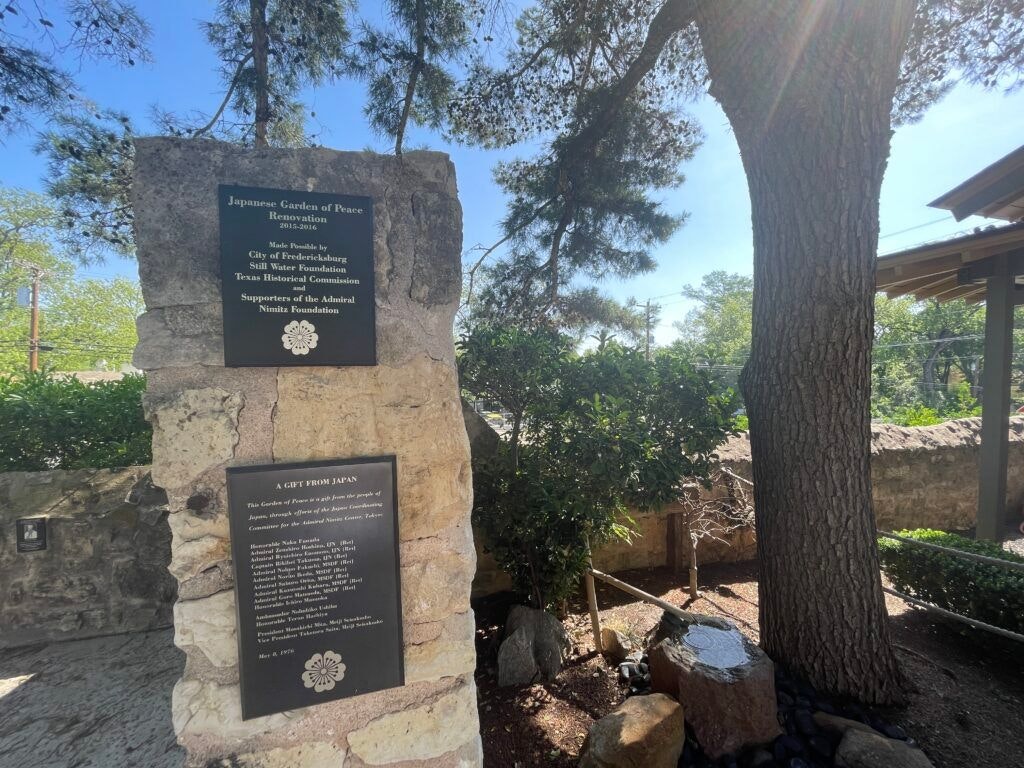 japanese-garden-of-peace-002