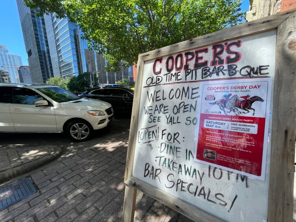 cooper-s-old-time-pit-bar-b-que-009