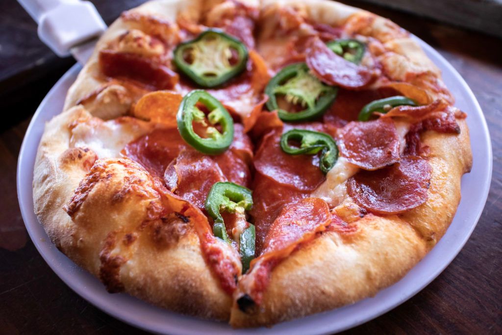 al-capone-s-seafood-and-pizzeria-004