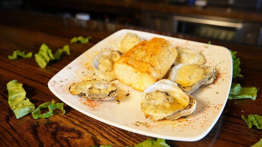 tucker-s-shuckers-oyster-and-tap-003