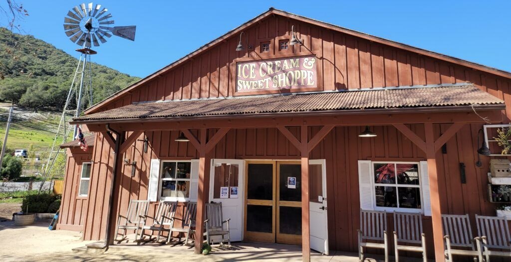 avila-valley-barn-003