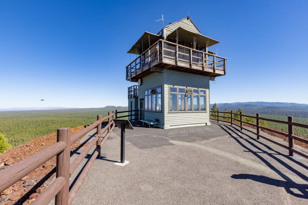 lava-butte-and-lands-visitor-center-052