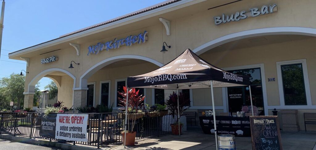 Mojo Kitchen BBQ Pit & Blues Bar