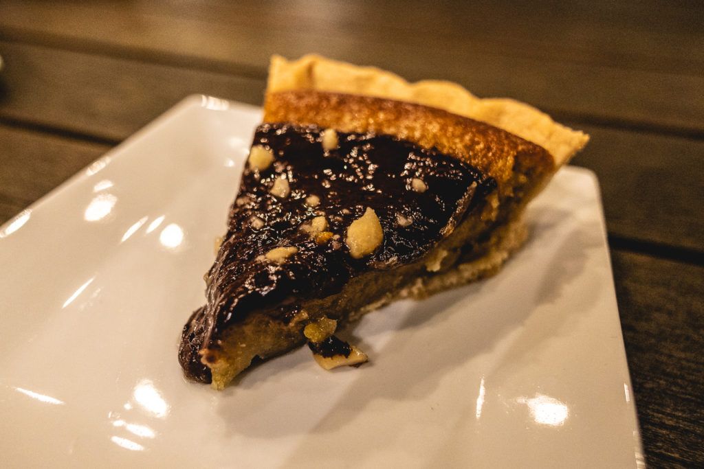 slice-of-humboldt-pie-and-local-cider-bar-004