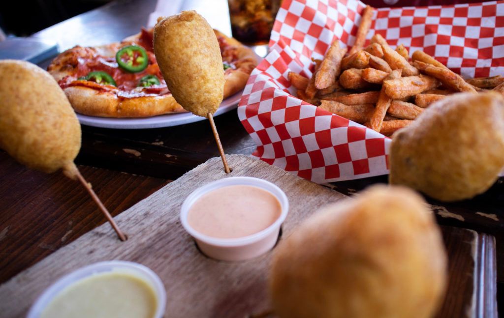 al-capone-s-seafood-and-pizzeria-007