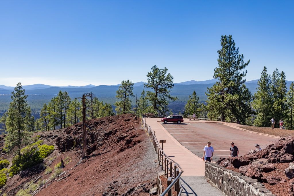 lava-butte-and-lands-visitor-center-050